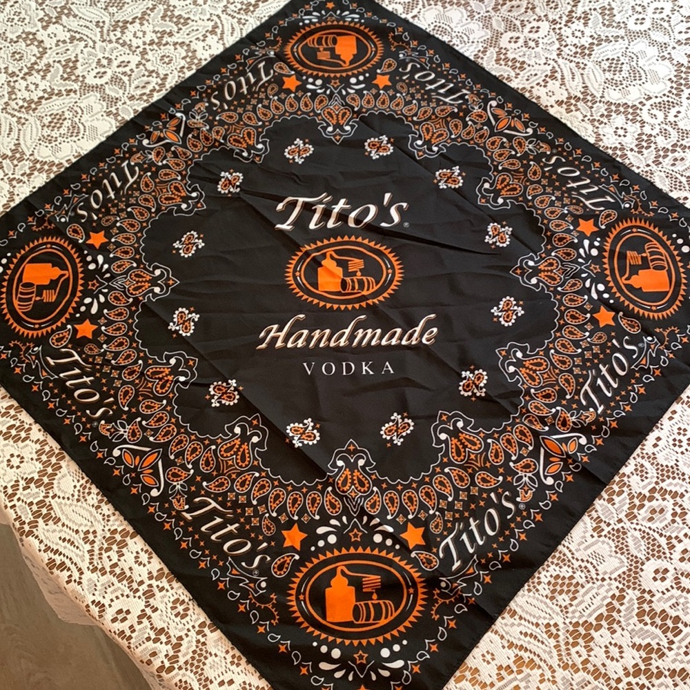 Tito’s black and Orange bandana